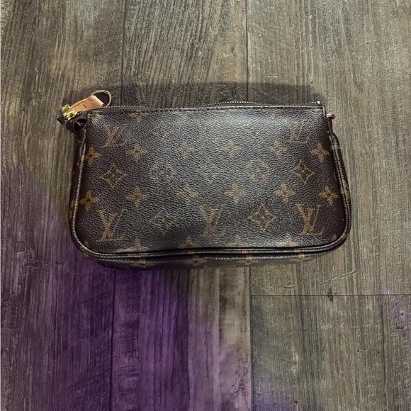 Louis Vuitton Pochette - Picture 3 of 4